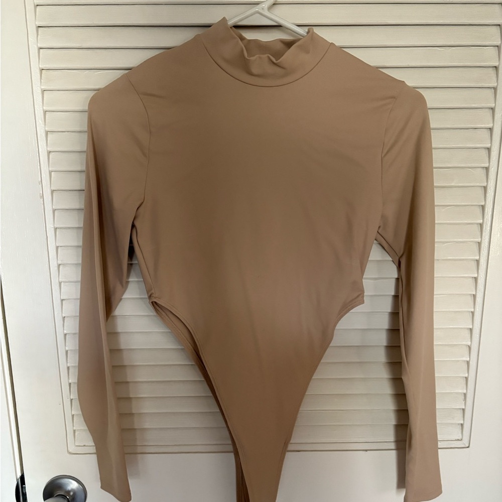 Abercrombie high leg bodysuit small